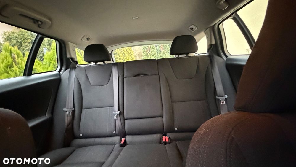 Volvo V60 DRIVe - 9