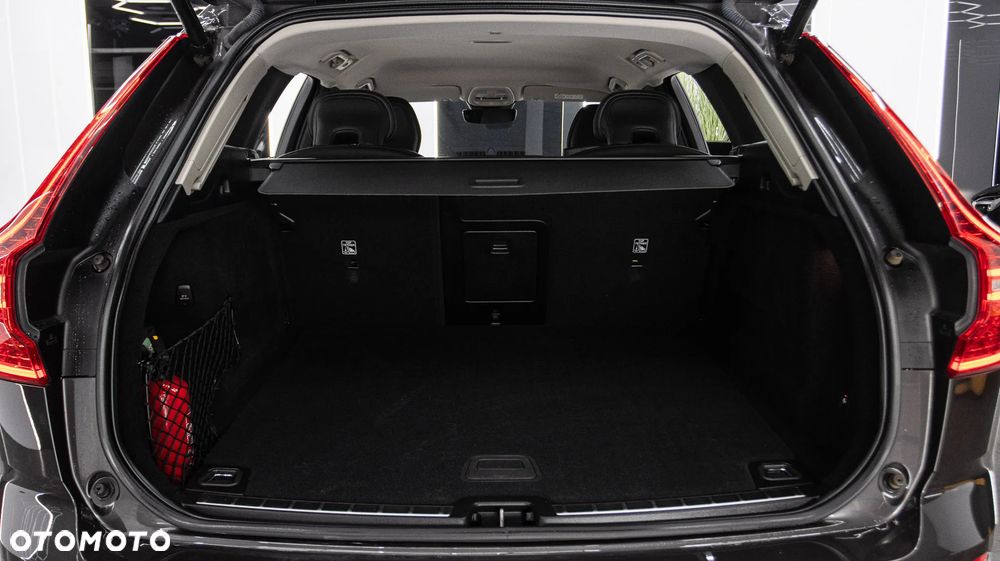 Volvo XC 60 B4 B Plus Bright - 31