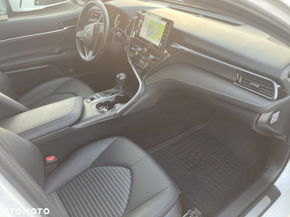 Toyota Camry 2.5 Hybrid Prestige CVT - 10