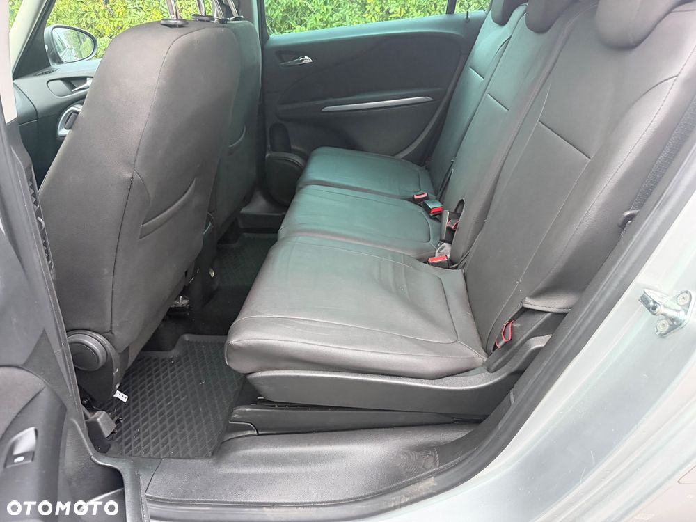 Opel Zafira Tourer 2.0 CDTI Automatik Edition - 20
