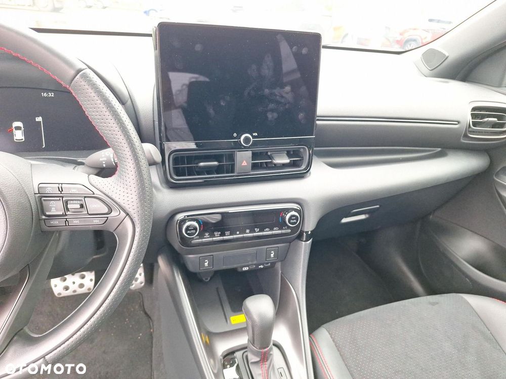 Toyota Yaris - 18