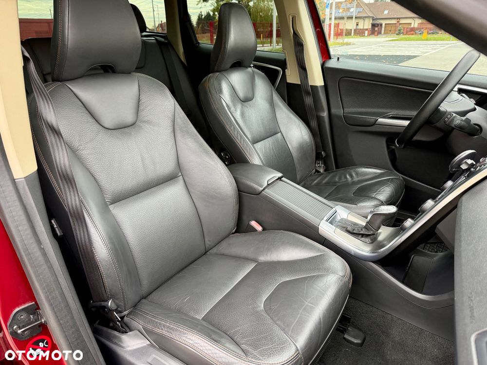 Volvo XC 60 - 32