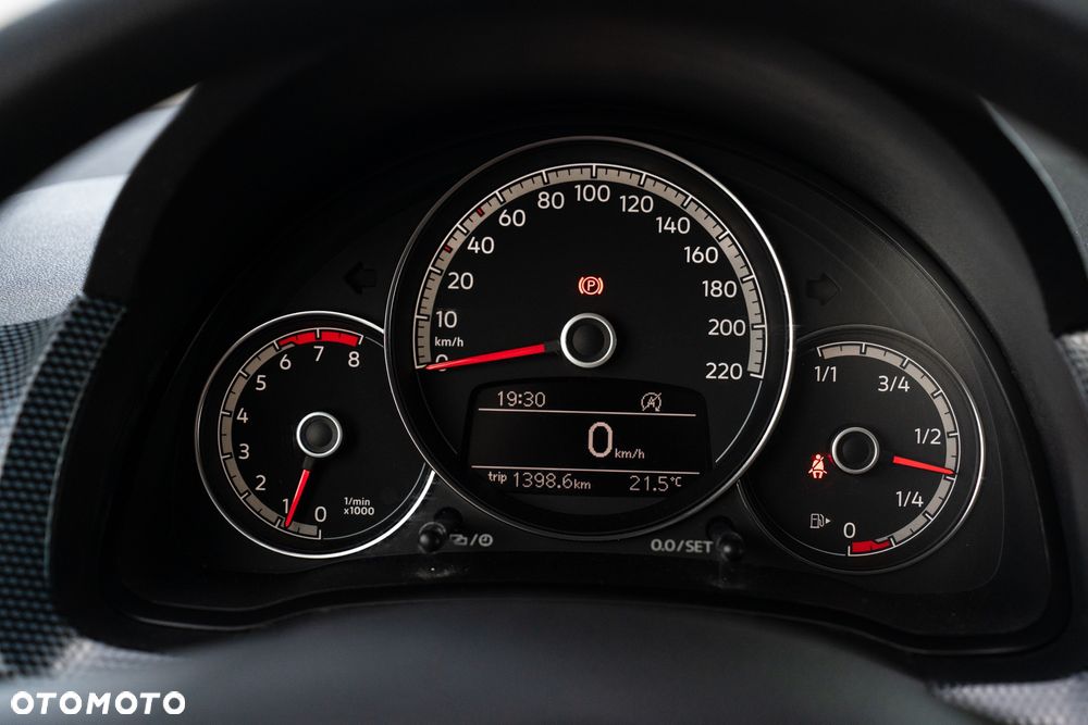Volkswagen up! take - 22