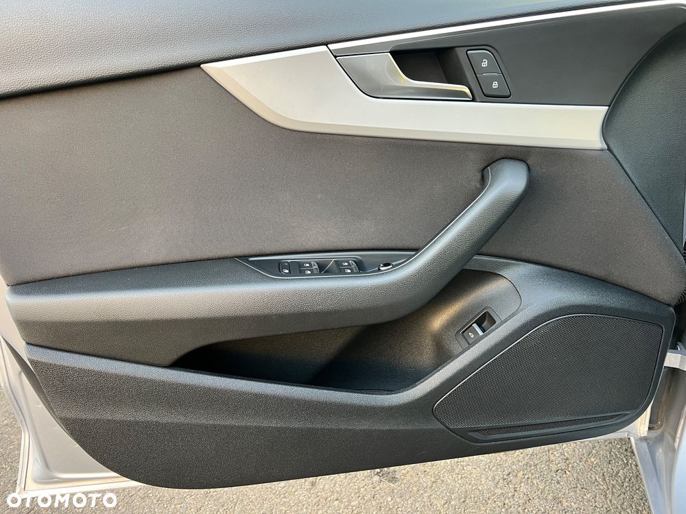 Audi A4 Limousine 35 TFSI S tronic - 11