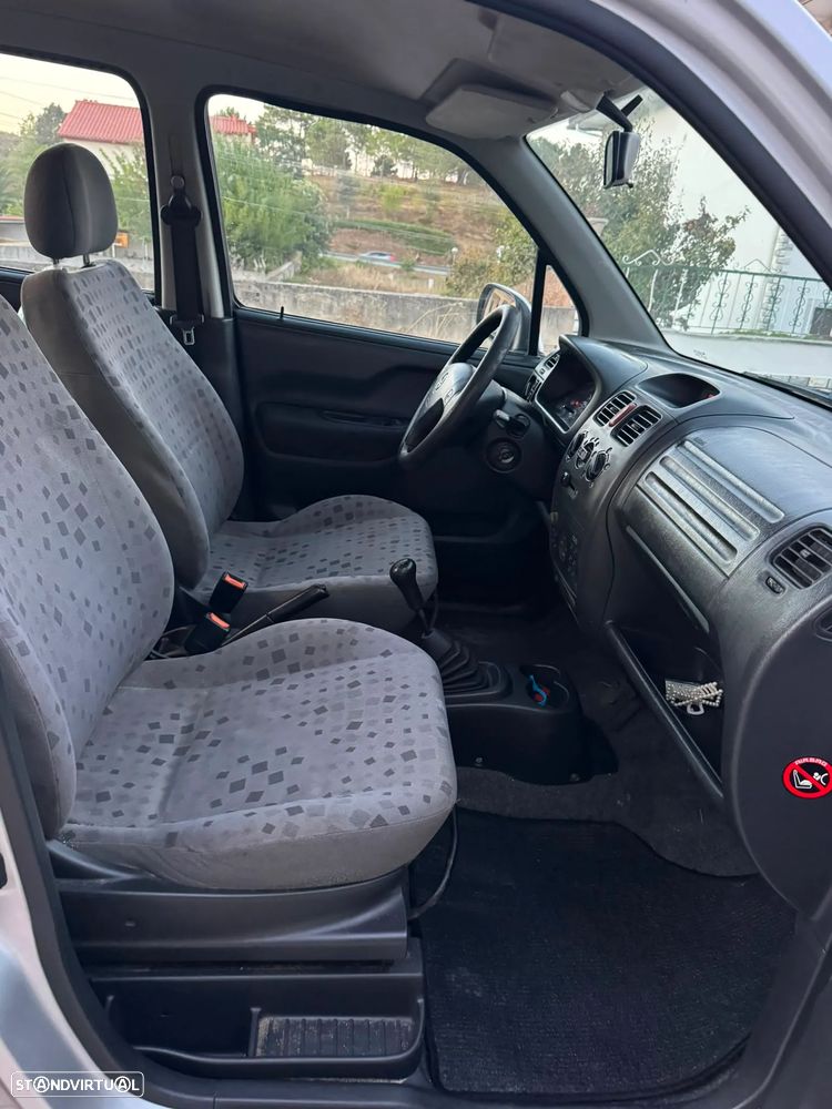 Opel Agila 1.2 16V Comfort - 9