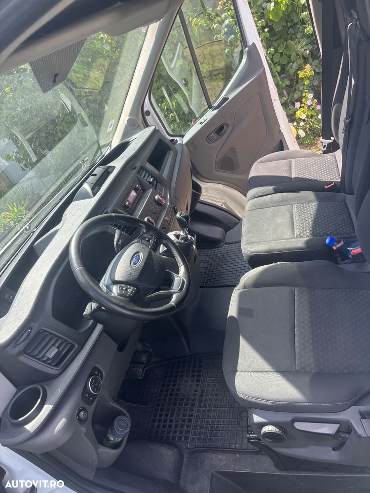 Ford Transit L4 Furgon DCIV RWD Trend - 11