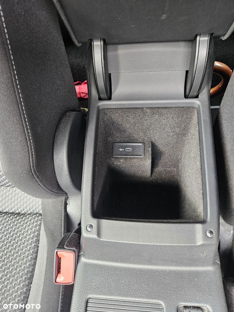 Volkswagen Passat 1.5 TSI EVO Essence DSG - 16