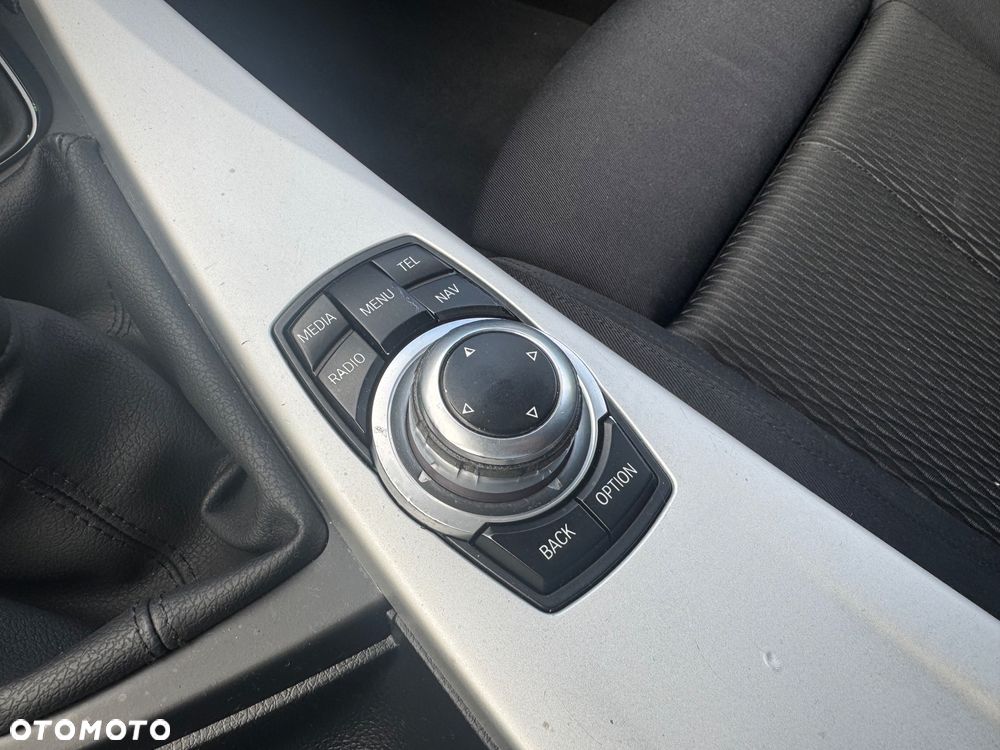 BMW Seria 3 316i M Sport - 24