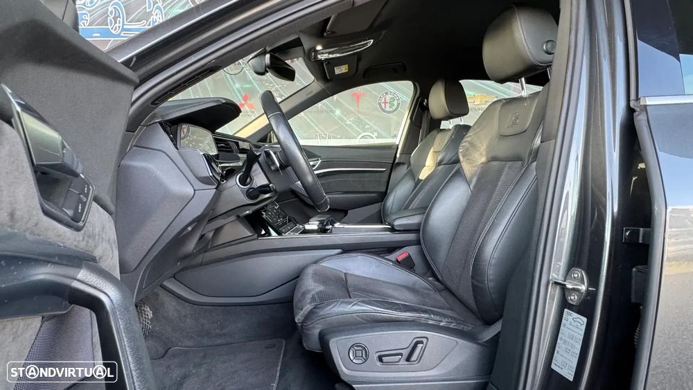Audi e-tron Sportback - 16