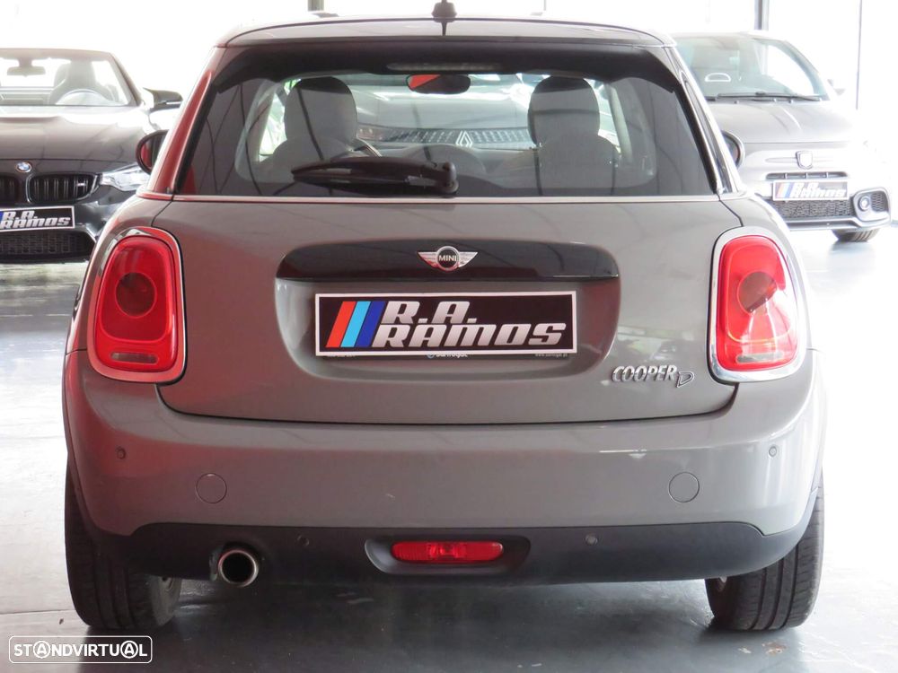 MINI 5 Portas Cooper D - 7