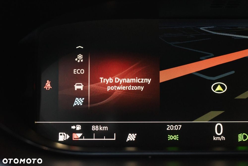 Jaguar E-Pace - 32