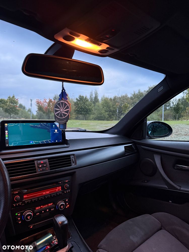 BMW Seria 3 325d Coupe - 12