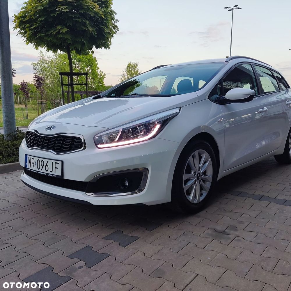 Kia Ceed - 6