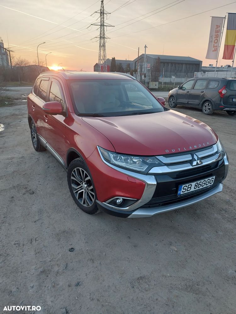Mitsubishi Outlander - 3