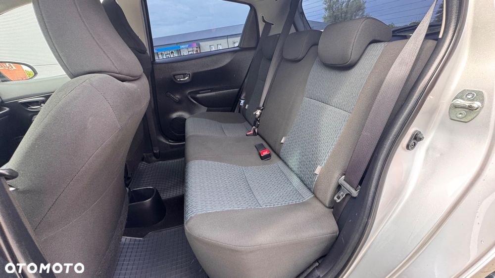 Toyota Yaris 1.3 VVT-i Luna - 33