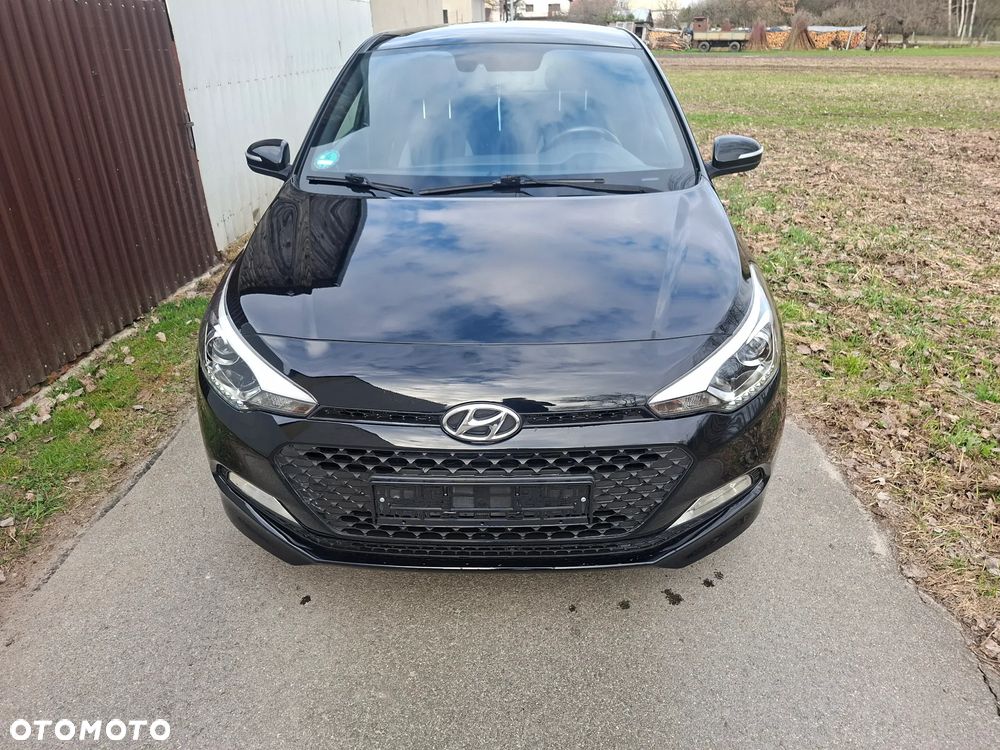 Hyundai i20 1.2 Intro Edition - 16