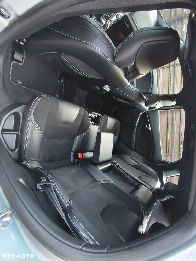 Volvo V40 T4 Powershift R Design - 14