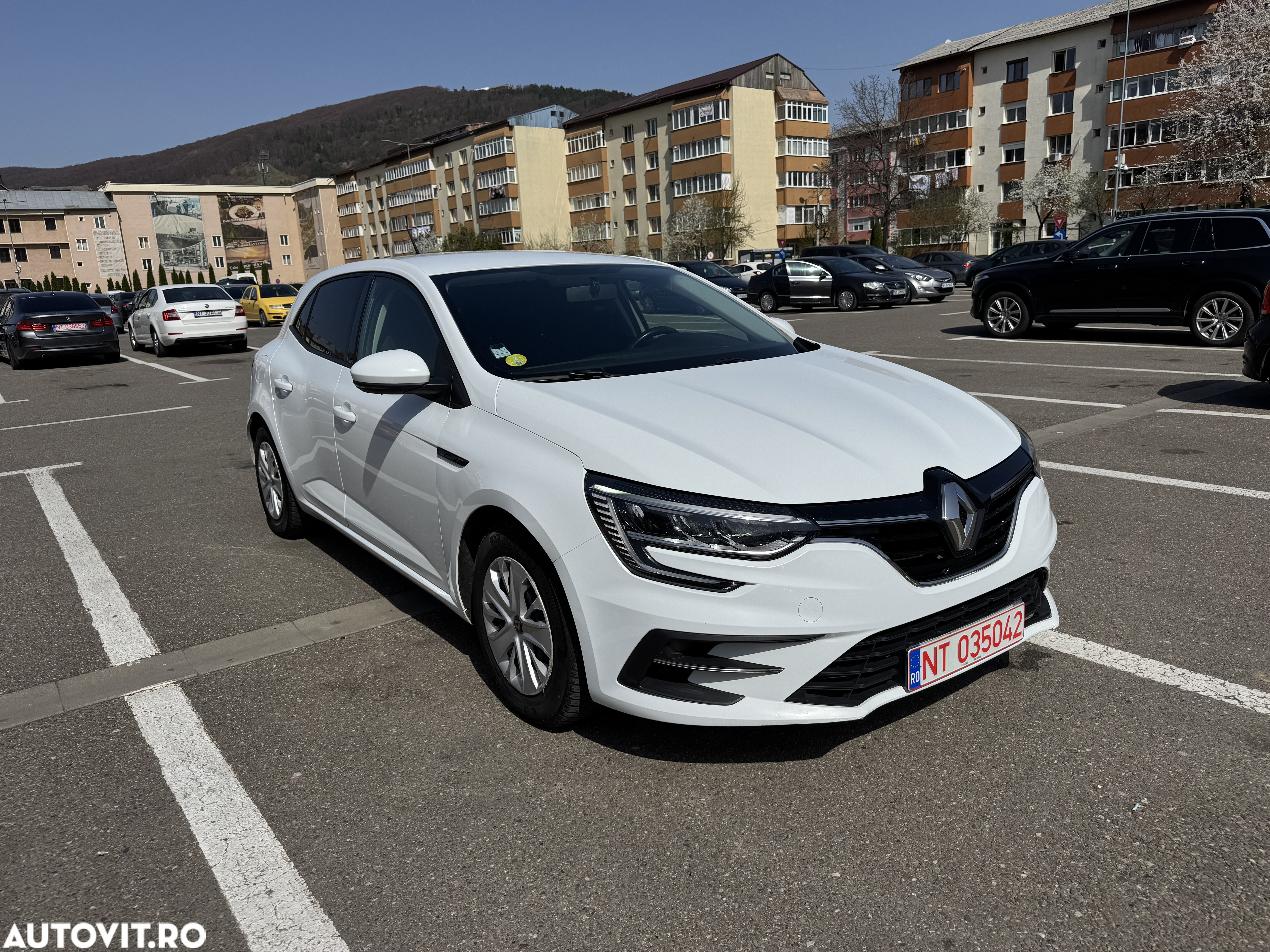 Renault Megane BLUE dCi 115 GT LINE - 3