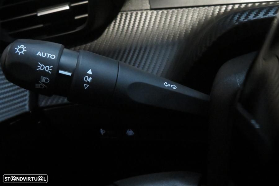 Peugeot 208 1.2 PureTech Active Pack - 11