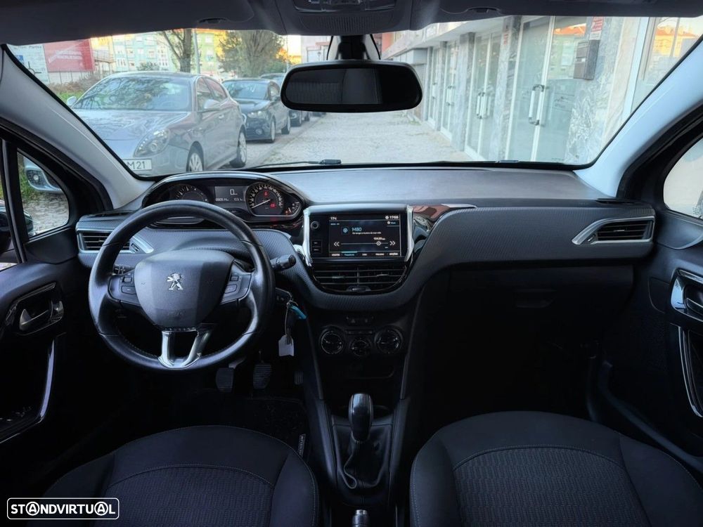 Peugeot 208 1.2 PureTech Style - 5