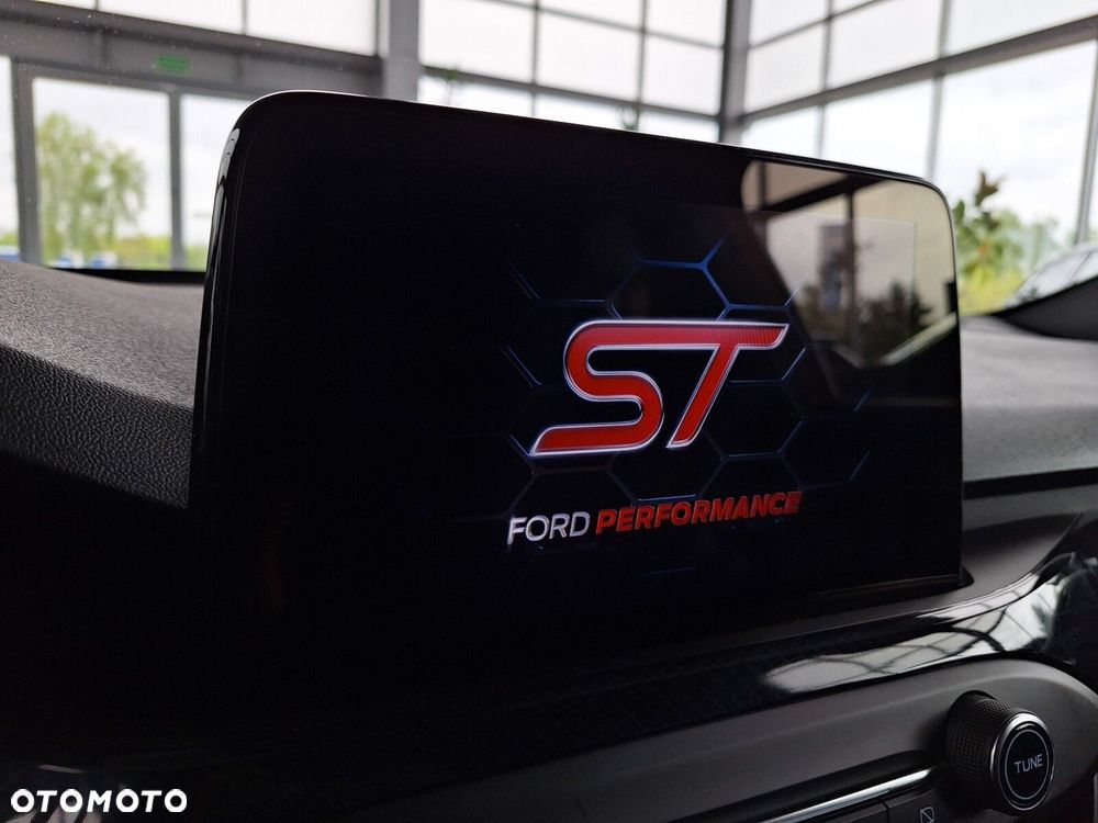 Ford Focus SW 1.5 EcoBoost ST-Line X - 34