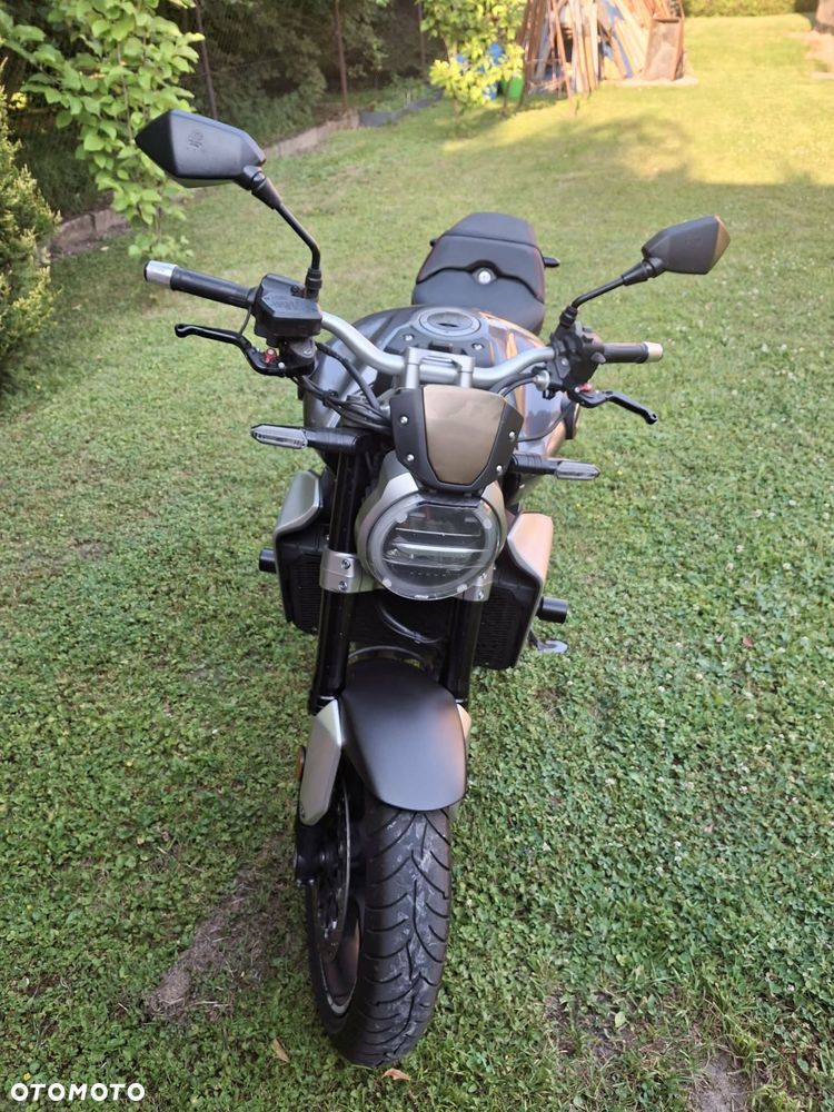 Honda CB - 16