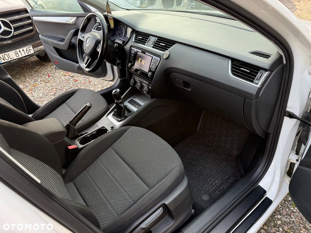Skoda Octavia 1.6 TDI Edition - 9
