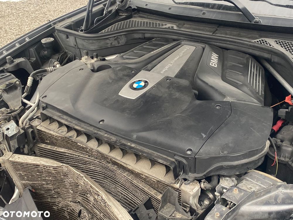 BMW X5 xDrive50i Sport-Aut - 6