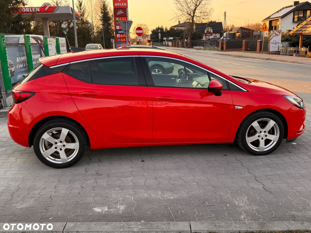 Opel Astra 1.4 Turbo Innovation - 11