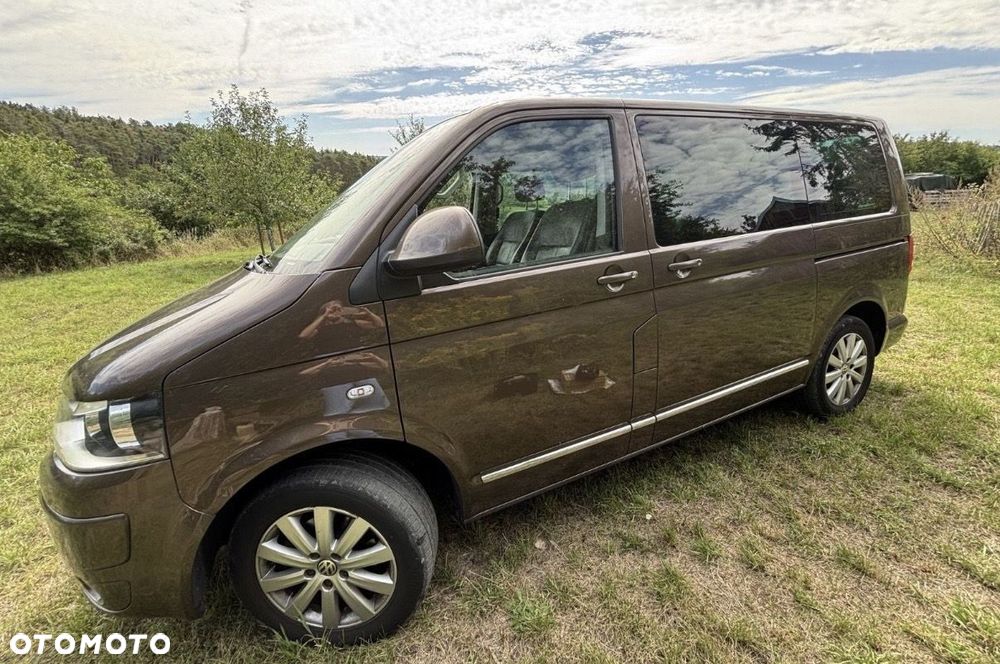 Volkswagen Multivan - 2