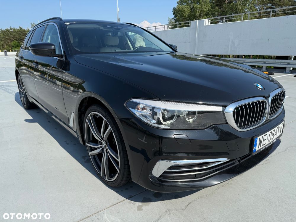 BMW Seria 5 520d xDrive Luxury Line - 11