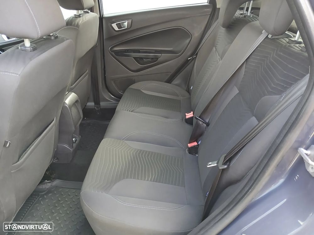 Ford Fiesta 1.0 T EcoBoost Titanium - 40