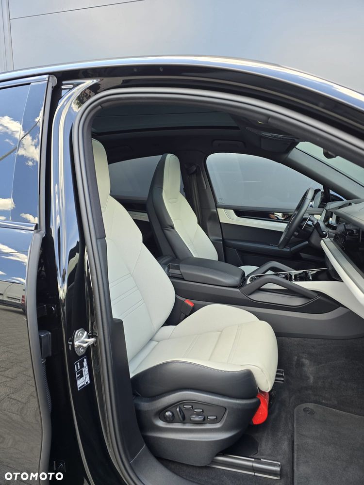 Porsche Cayenne S E-Hybrid PHEV - 13