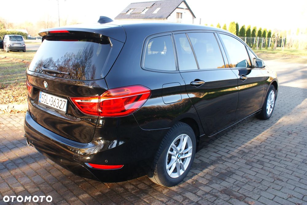 BMW Seria 2 218i Advantage - 14