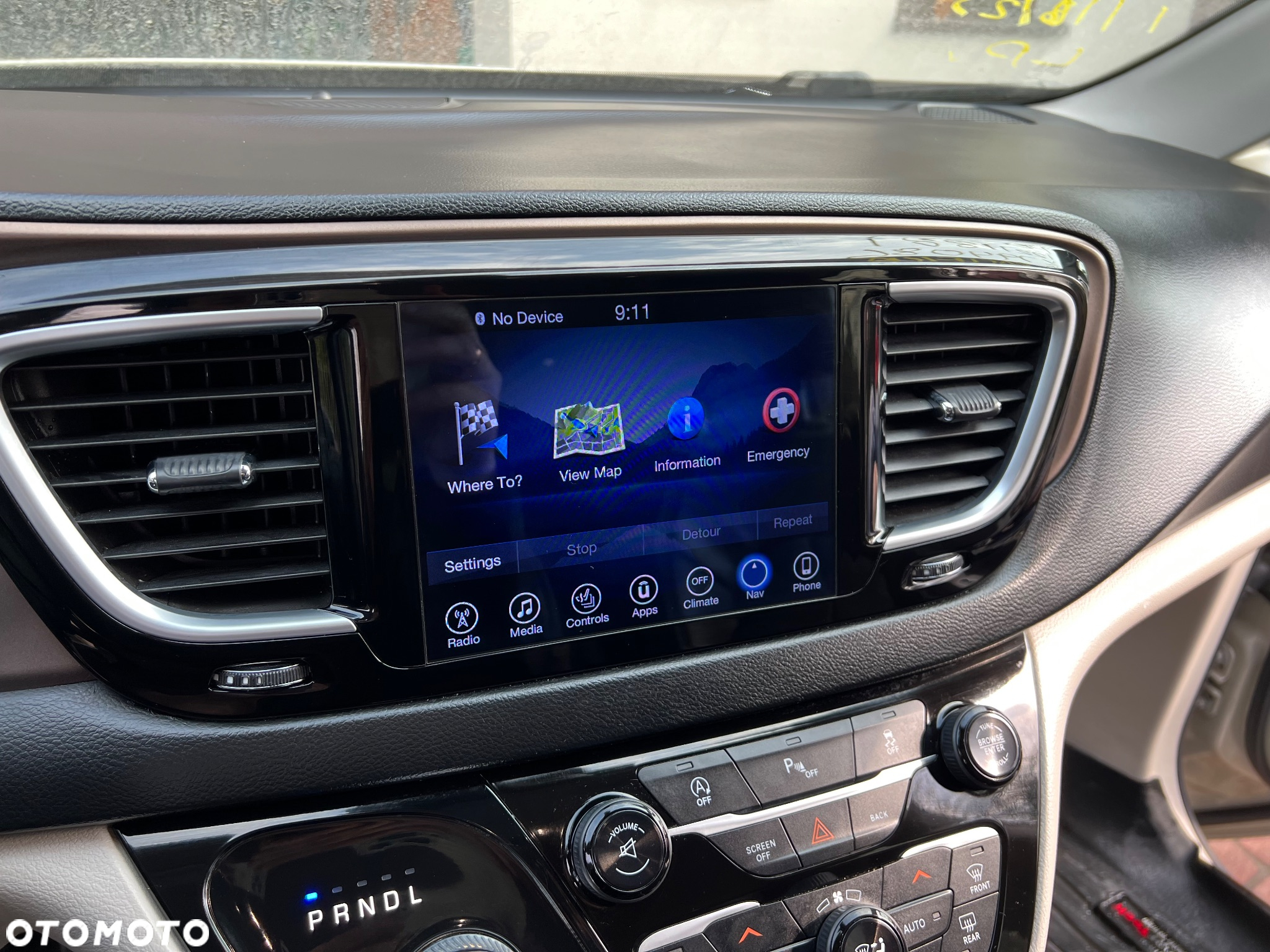 Chrysler Pacifica - 20