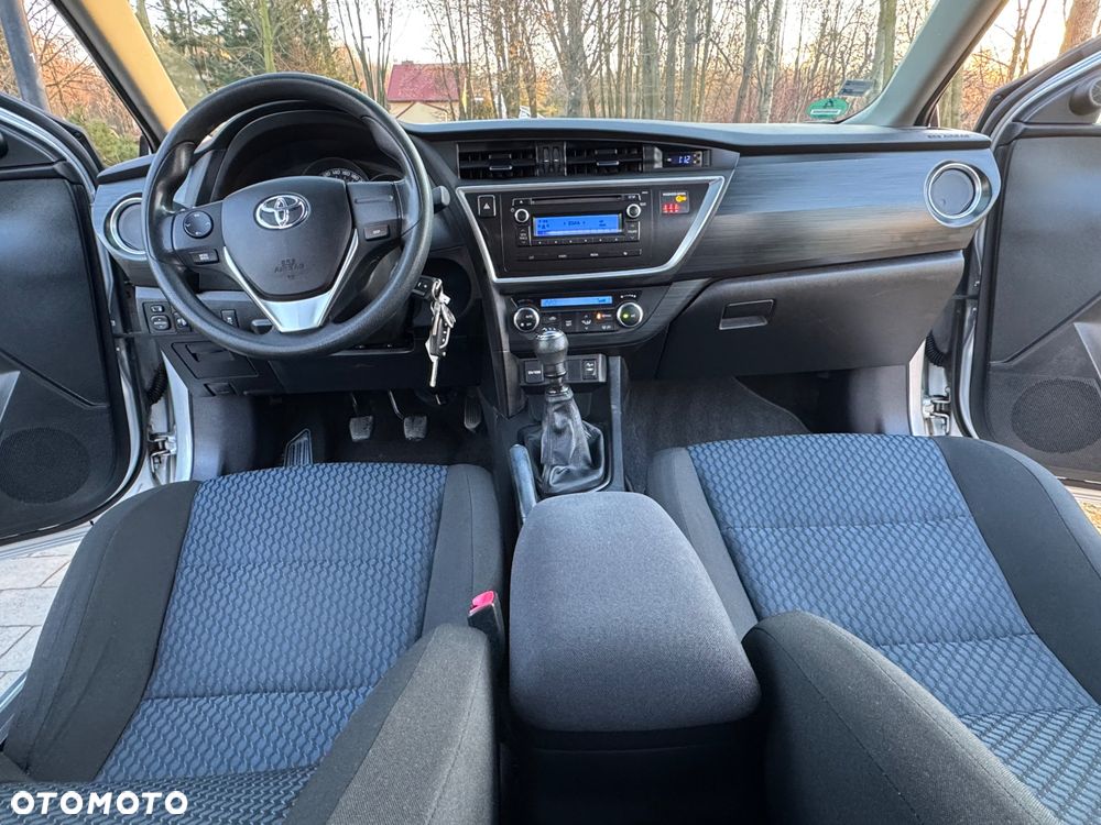 Toyota Auris 1.33 Dual-VVT-i Cool - 8