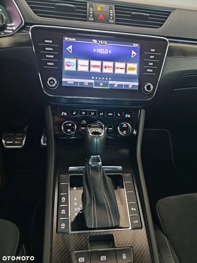 Skoda Superb 2.0 TDI SCR 4x4 Sportline DSG - 26