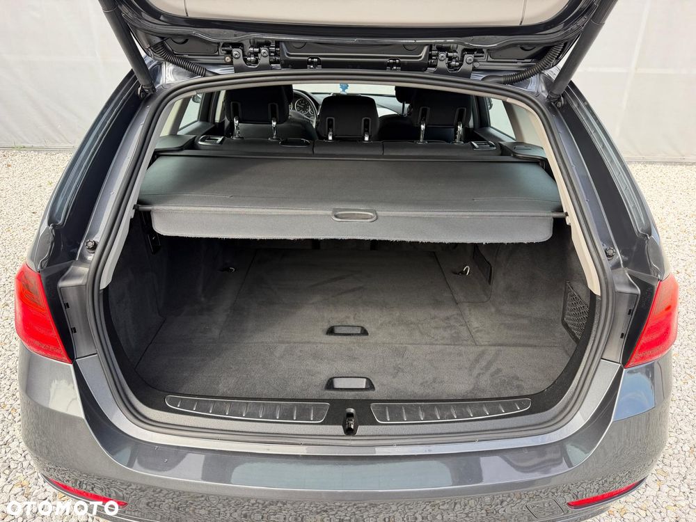 BMW Seria 3 318d Modern Line - 28