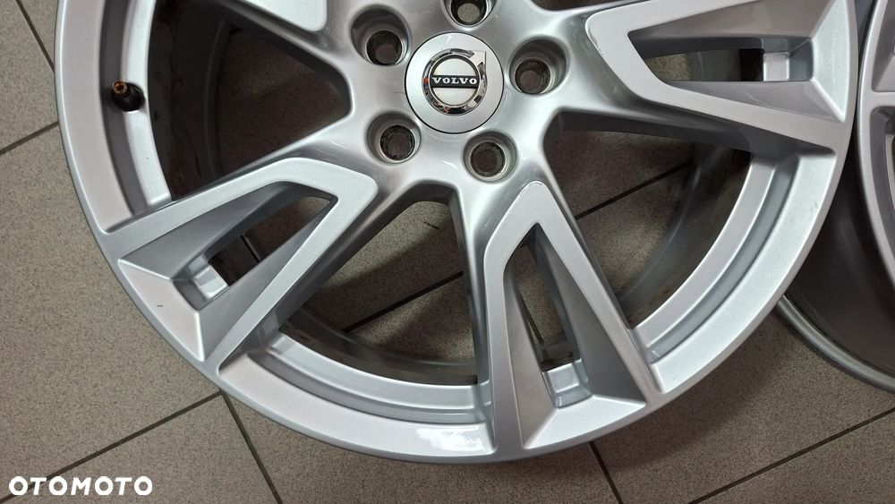 Felgi Aluminiowe 18 Volvo XC 60 5x108 ET 50.5 - 3