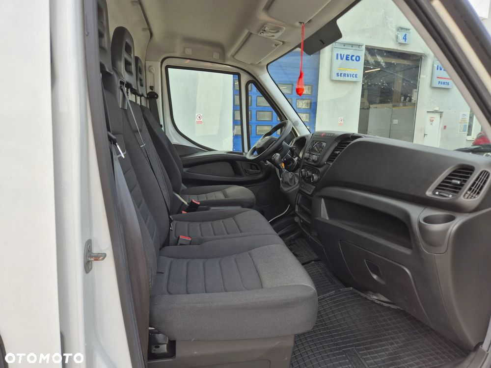 Iveco 35S18V (32726) - 10