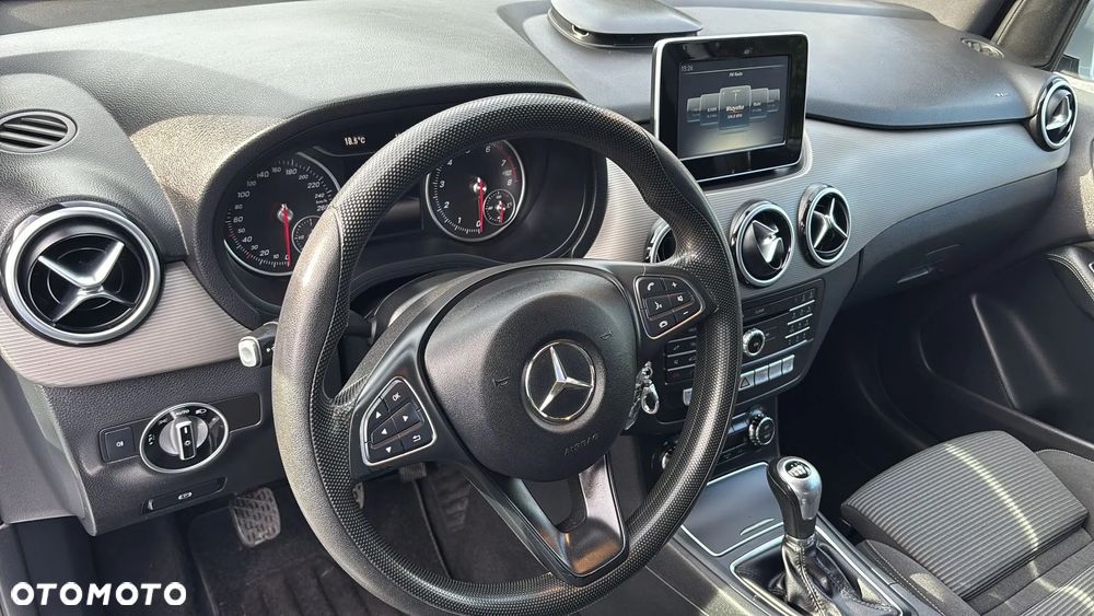 Mercedes-Benz Klasa B 200 BlueEFFICIENCY EDITION 1 - 9