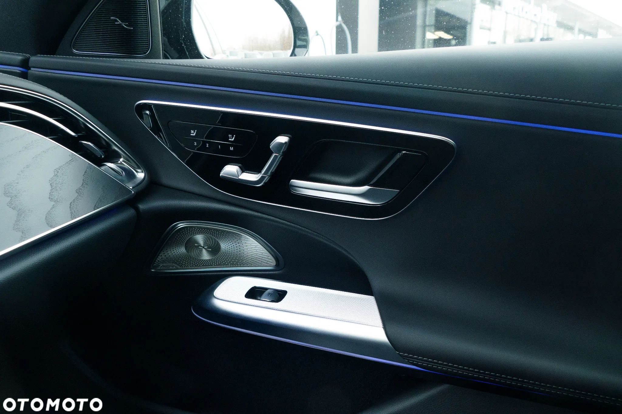Mercedes-Benz Klasa E 220 d 4-Matic - 23