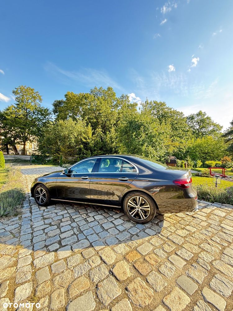 Mercedes-Benz Klasa E 300 d 4-Matic Avantgarde - 8