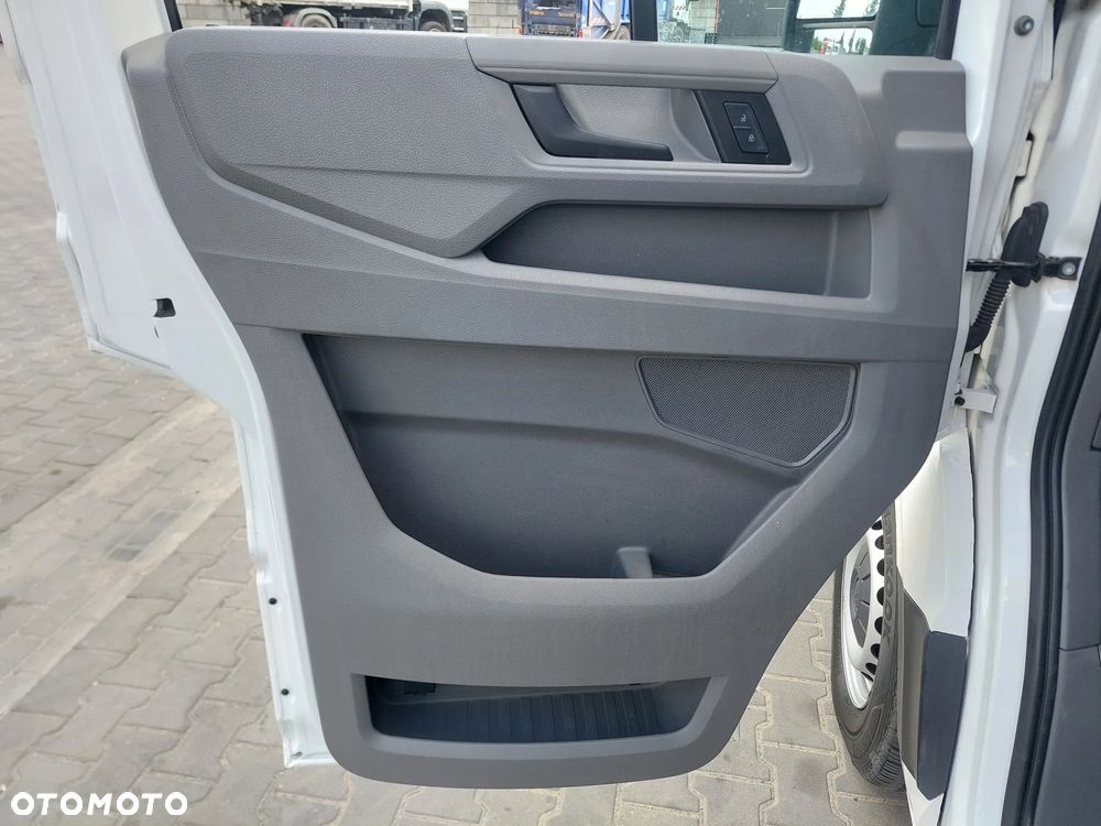 Volkswagen Crafter - 17