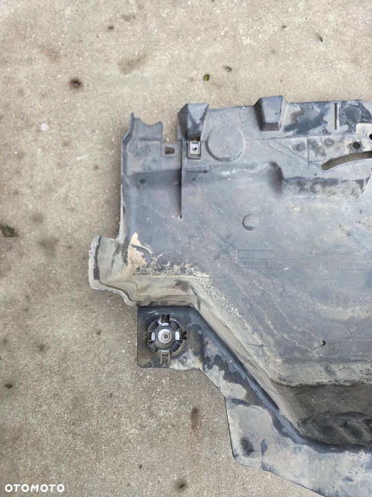 Płyta osłona pod zderzak tylny tył Peugeot 208 II Eklektyk - 7