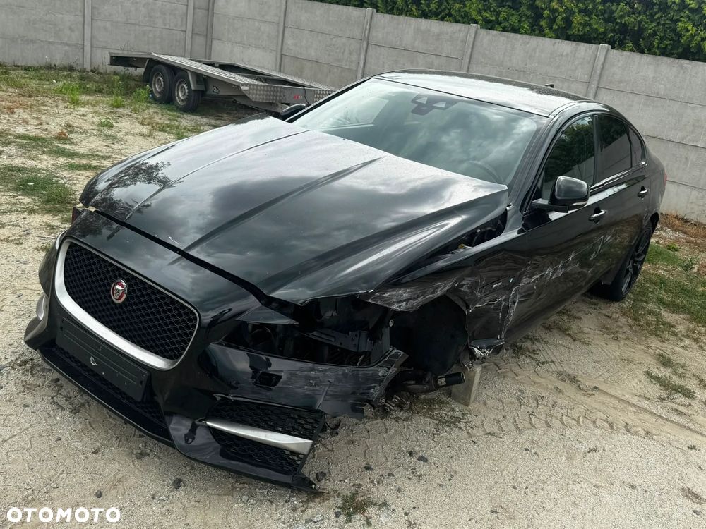 Jaguar XF 2.0 i4D AWD Pure - 7