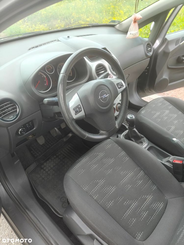 Opel Corsa - 12