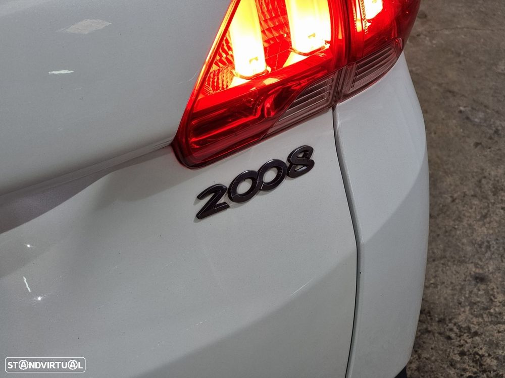 Peugeot 2008 1.6 BlueHDi Allure - 21