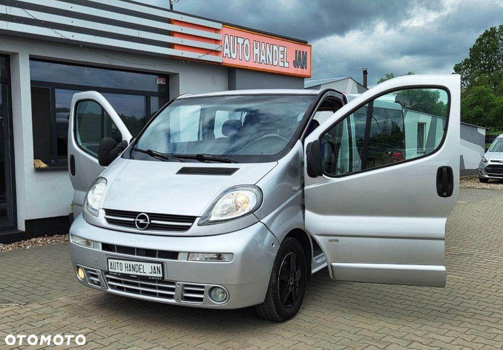 Opel Vivaro - 22