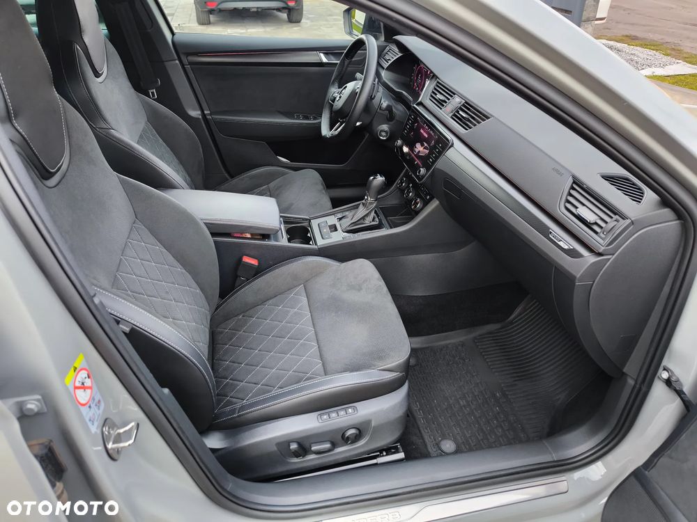 Skoda Superb 2.0 TDI SCR Sportline DSG - 37